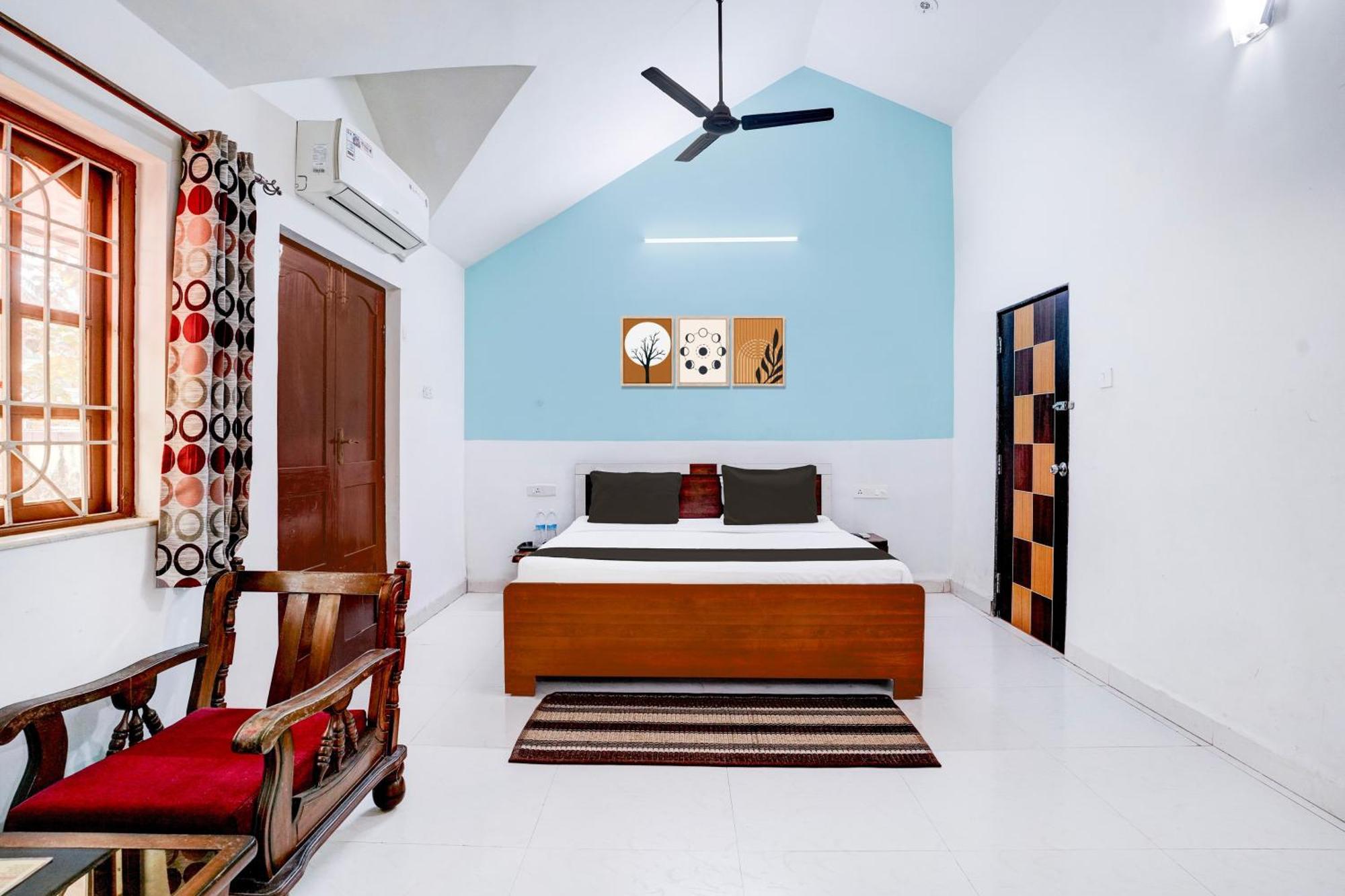 OYO 9741 Triple Beach Guest House Benaulim Exterior foto